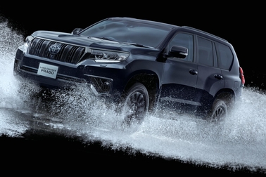 特別仕様車TX“Lパッケージ・Black Edition”(2.8Lディーゼル車7人乗り)