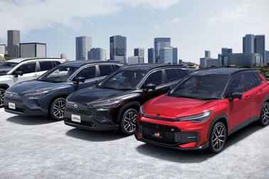 (右端):GR SPORT